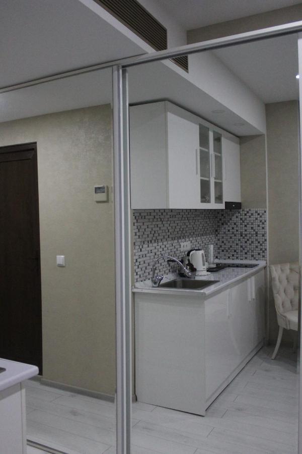 Apartamento Alliance Batumi Shou Exterior foto